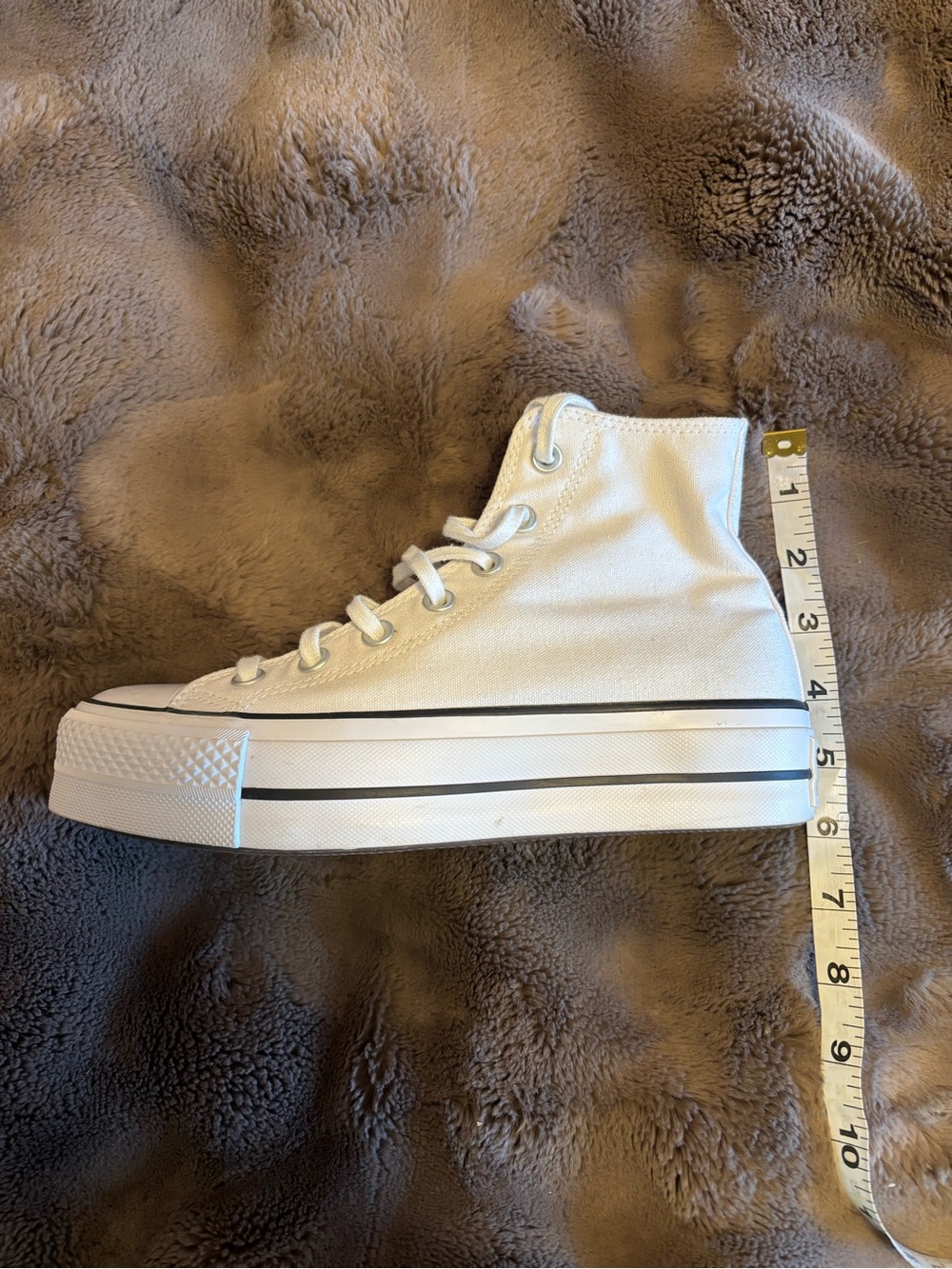 ☀️ Converse ☀️ high top sneakers - Picture 9 of 9